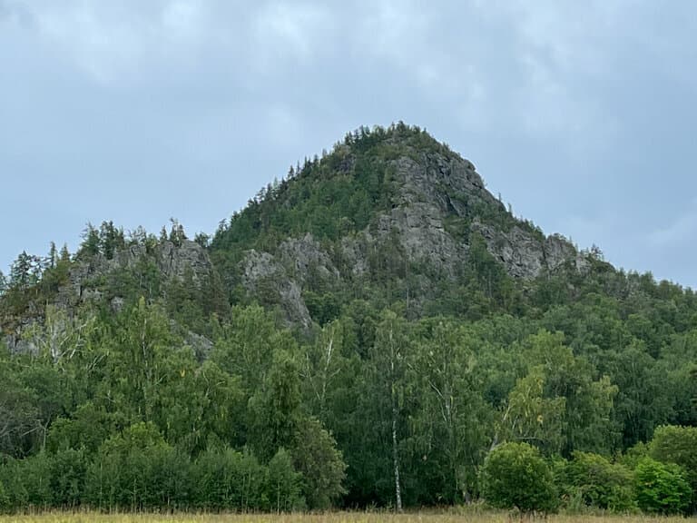 Арвякрязь, Горы и хребты